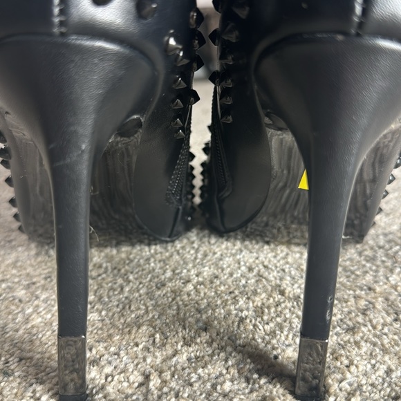 Azalea Wang studded black stiletto ankle bootie size 9 - Picture 5 of 8